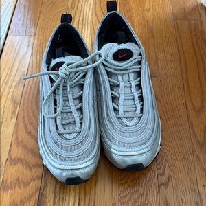 Nike Men's Metallic Silver Sneakers